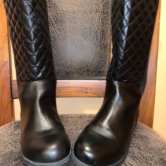 michael kors boots - Picture 2 of 4